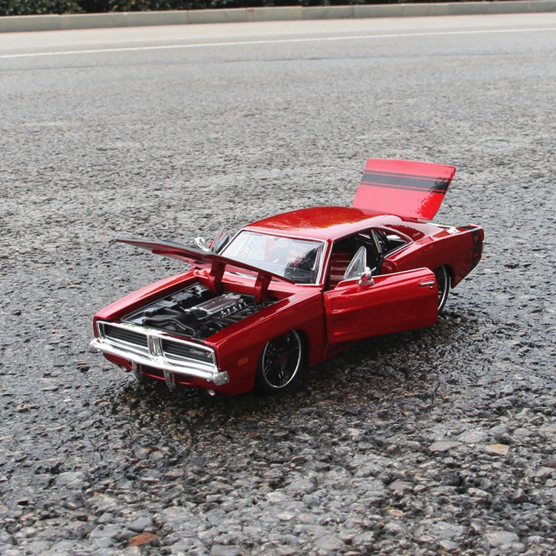 1:25 1969 Dodge Challenger R/T