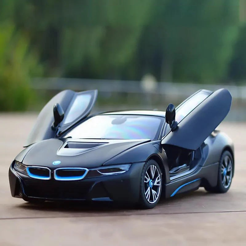 1:24 BMW i8