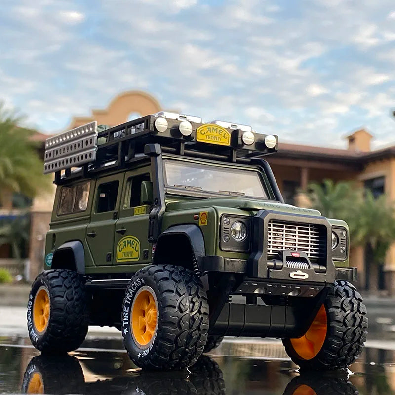 1:28 Camel Cup Rover Defender