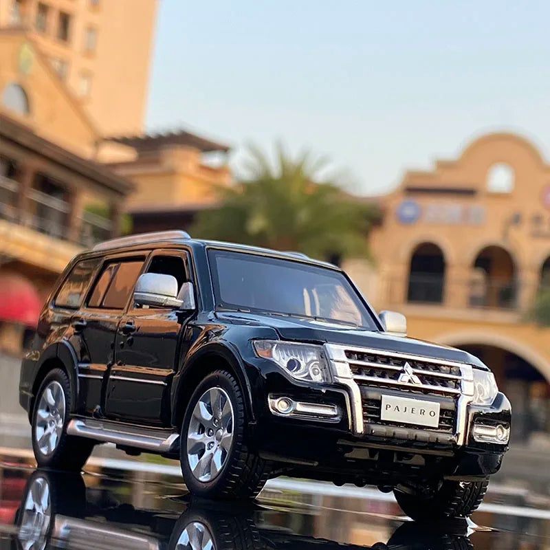 1:32 Mitsubishi PAJERO