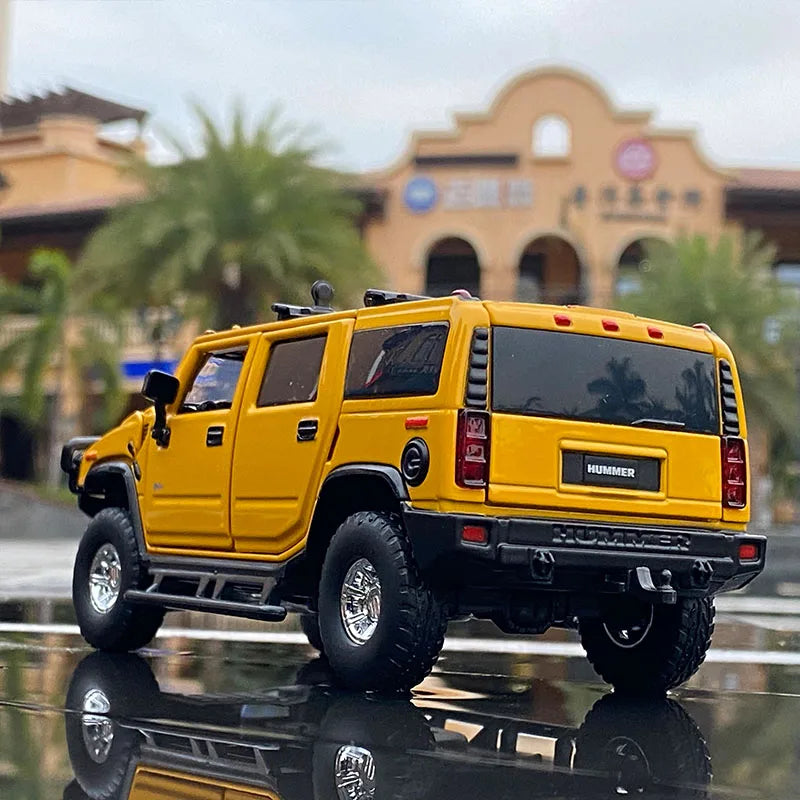 1:32 HUMMER H2