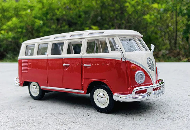 1:25 Volkswagen VAN SAMBA