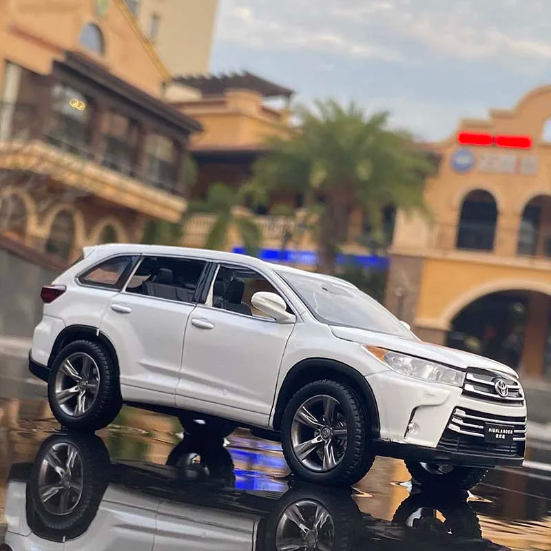 1:32 Toyota Highlander