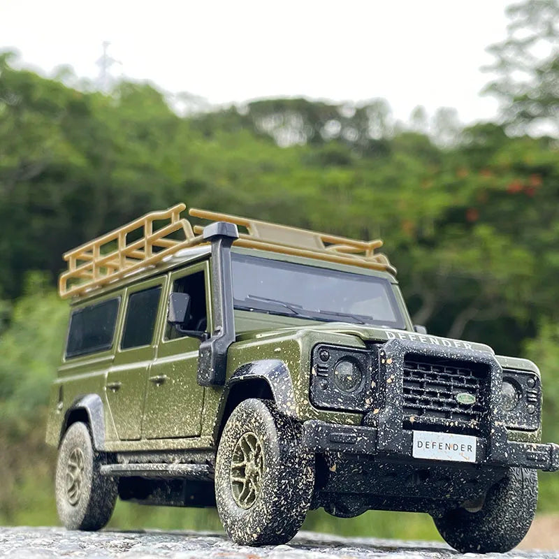 1:32 Range Rover Defender