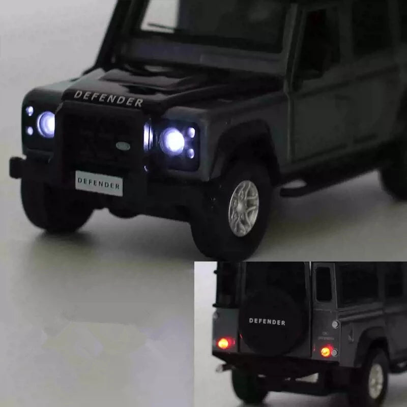 1:32 Range Rover Defender