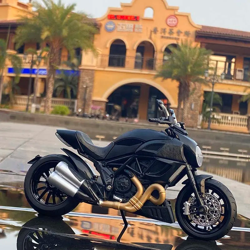 1:12 Ducati Streetfighter