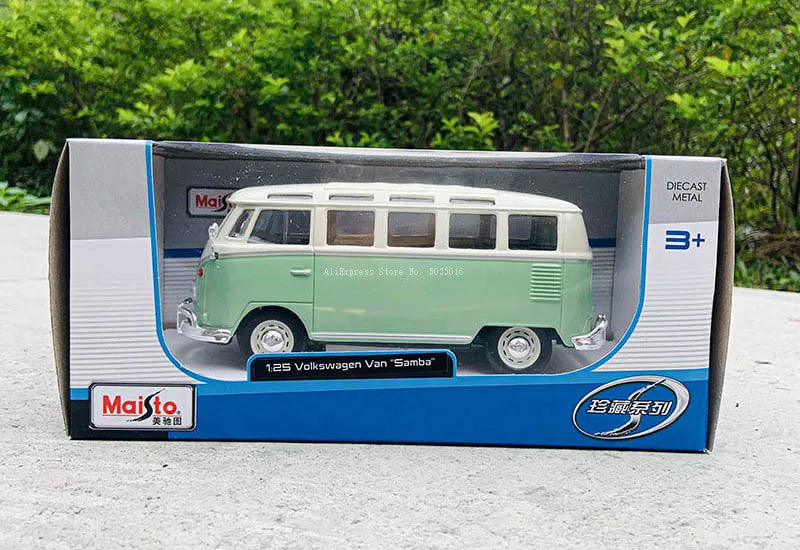 1:25 Volkswagen VAN SAMBA