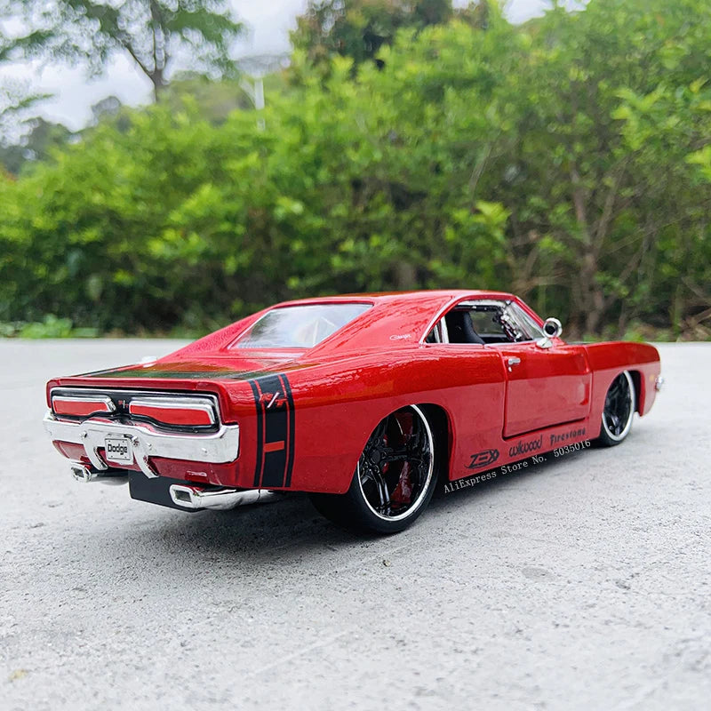 1:25 1969 Dodge Challenger R/T