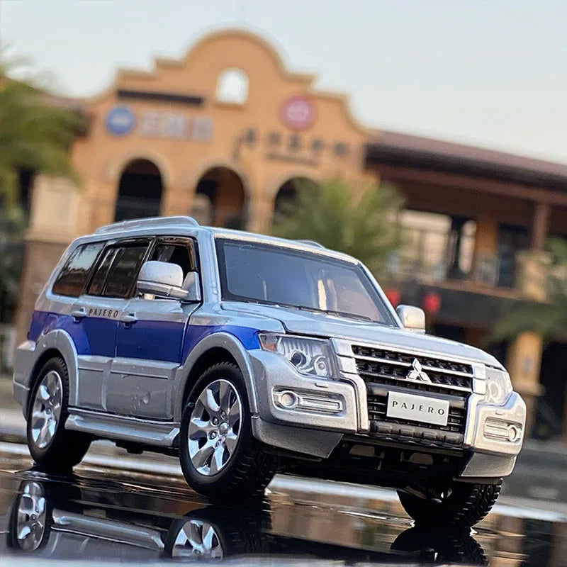 1:32 Mitsubishi PAJERO