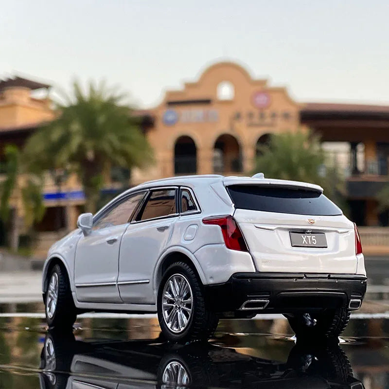 1:32 Cadillac XT5