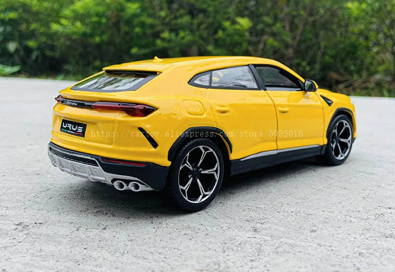 1:24 Lamborghini URUS