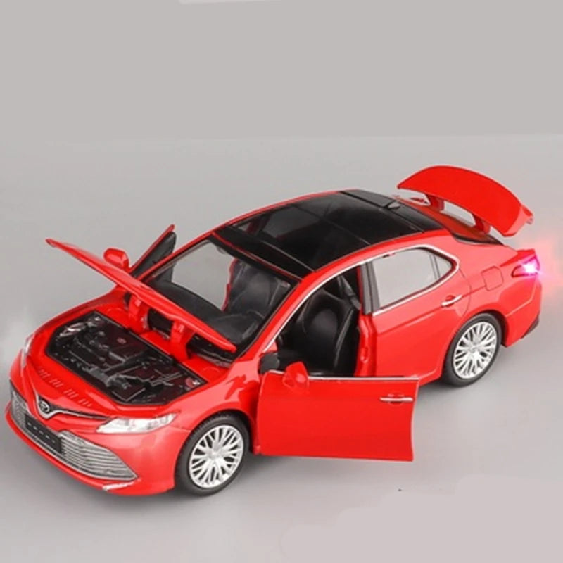 1:32 Toyota Camry