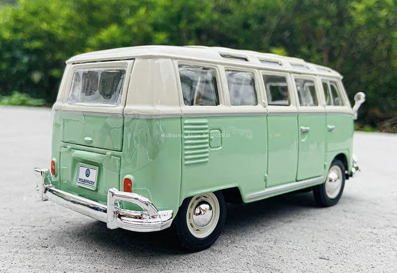1:25 Volkswagen VAN SAMBA
