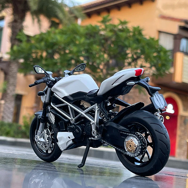 1:12 Ducati Streetfighter