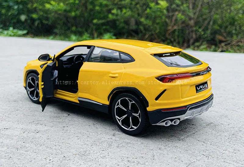1:24 Lamborghini URUS