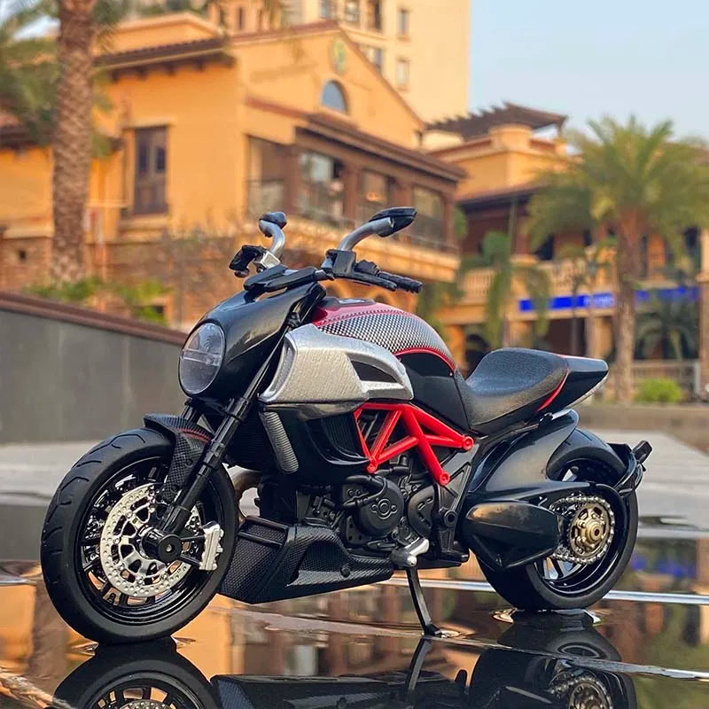 1:12 Ducati Streetfighter
