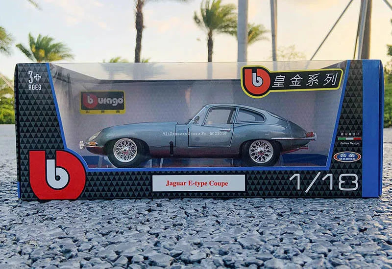 1:18 Jaguar E-type Coupe