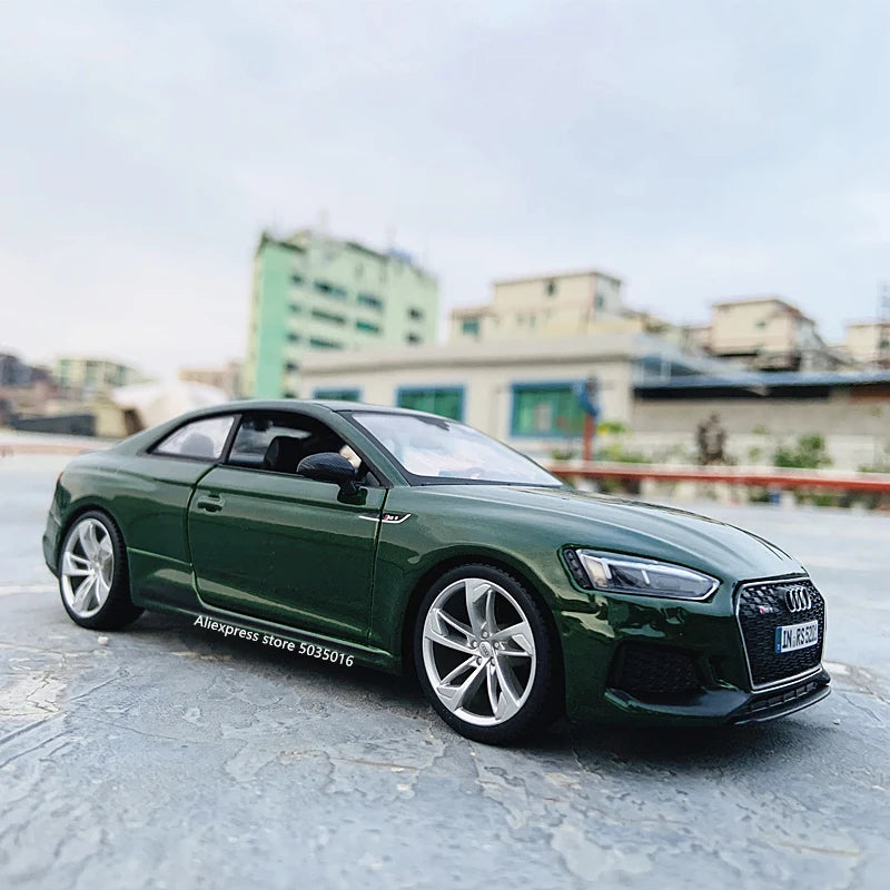 1:24 Audi RS5