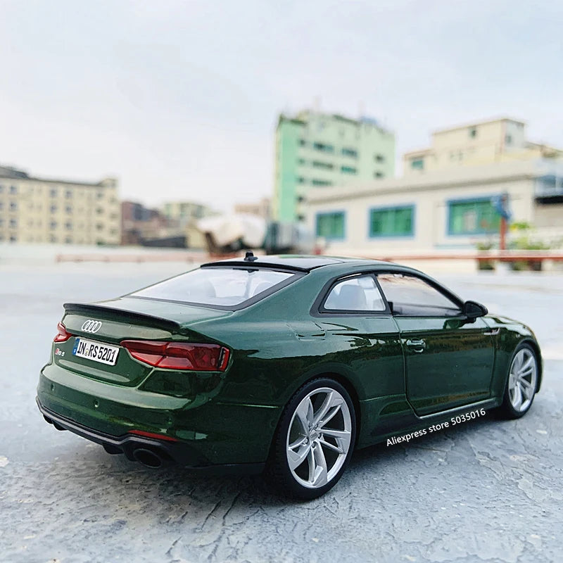 1:24 Audi RS5