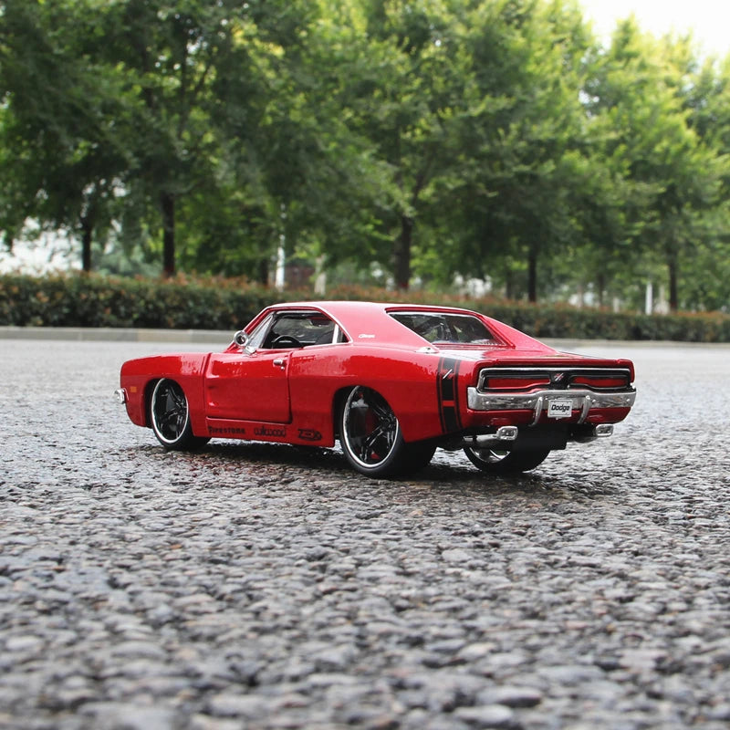 1:25 1969 Dodge Challenger R/T