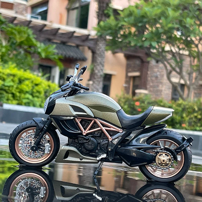 1:12 Ducati Streetfighter