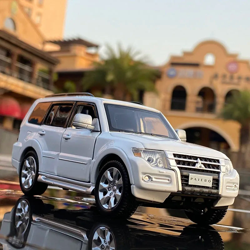 1:32 Mitsubishi PAJERO