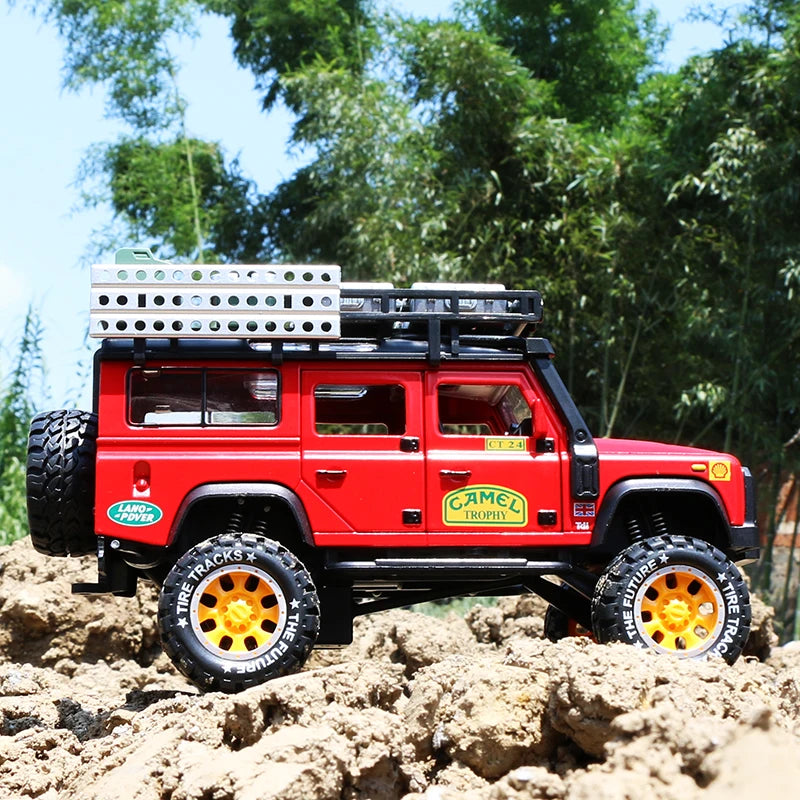 1:28 Camel Cup Rover Defender