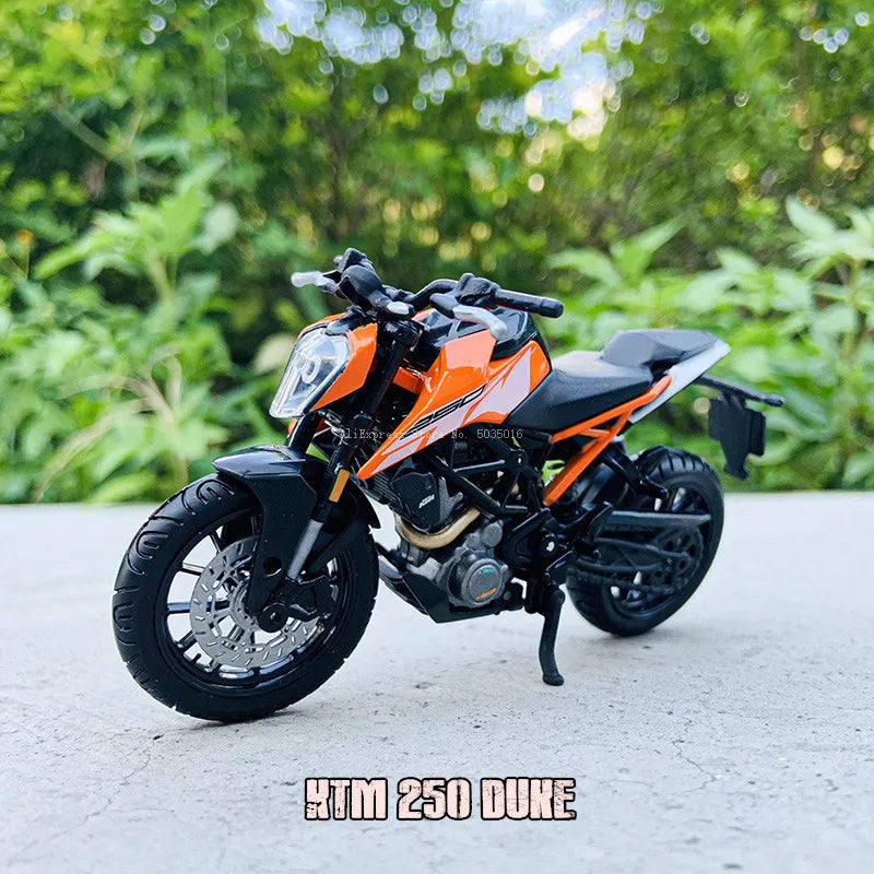 1:18 250 KTM Duke Factory Edition