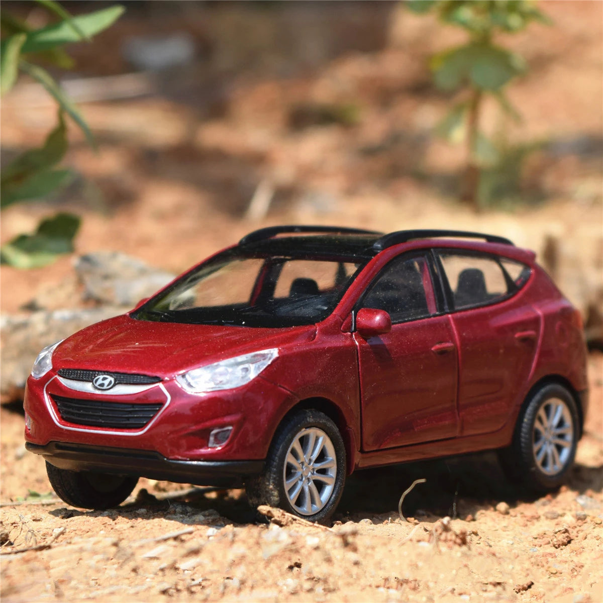 1:36 Hyundai SUV