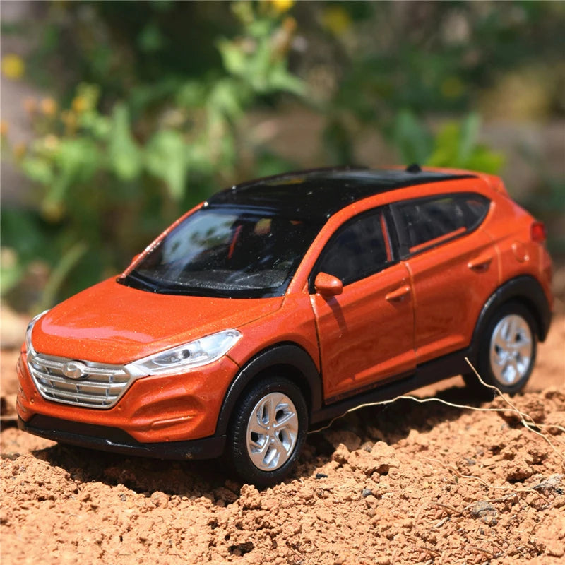 1:36 Hyundai SUV