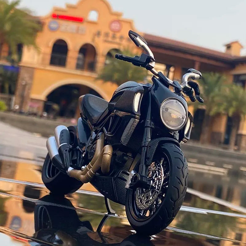 1:12 Ducati Streetfighter