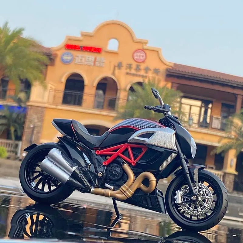 1:12 Ducati Streetfighter