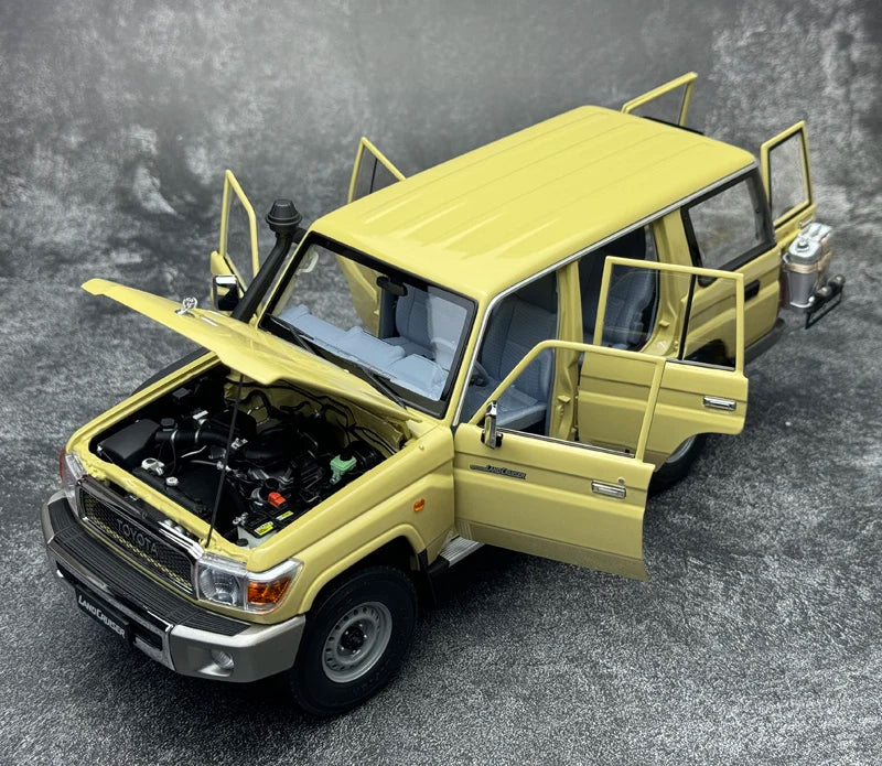 1:18 Land Cruiser 76 2017