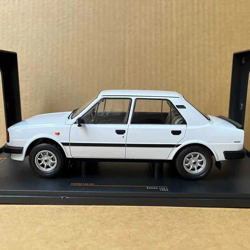 1:18 SKODA 130L 1980