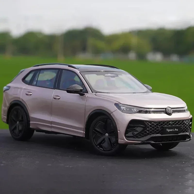 1:18 VOLKSWAGEN TIGUAN L Pro 2024