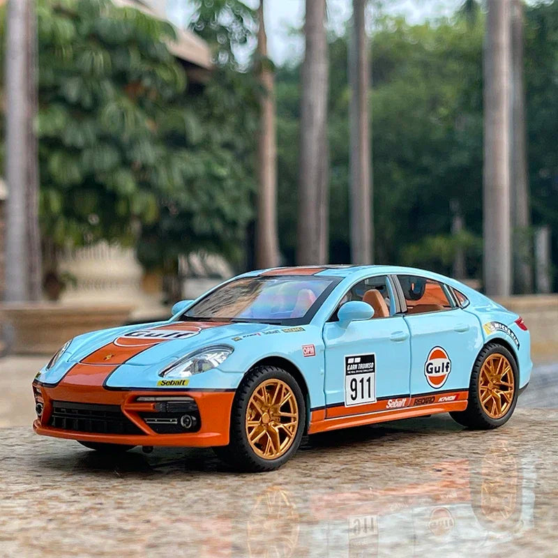 1:24 Porsche Panamera GULF