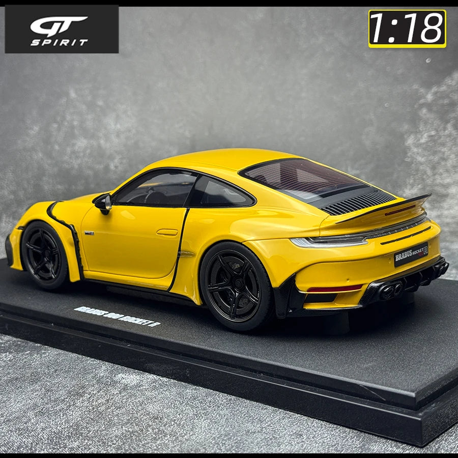 1:18 Porsche 911 900 R 2023