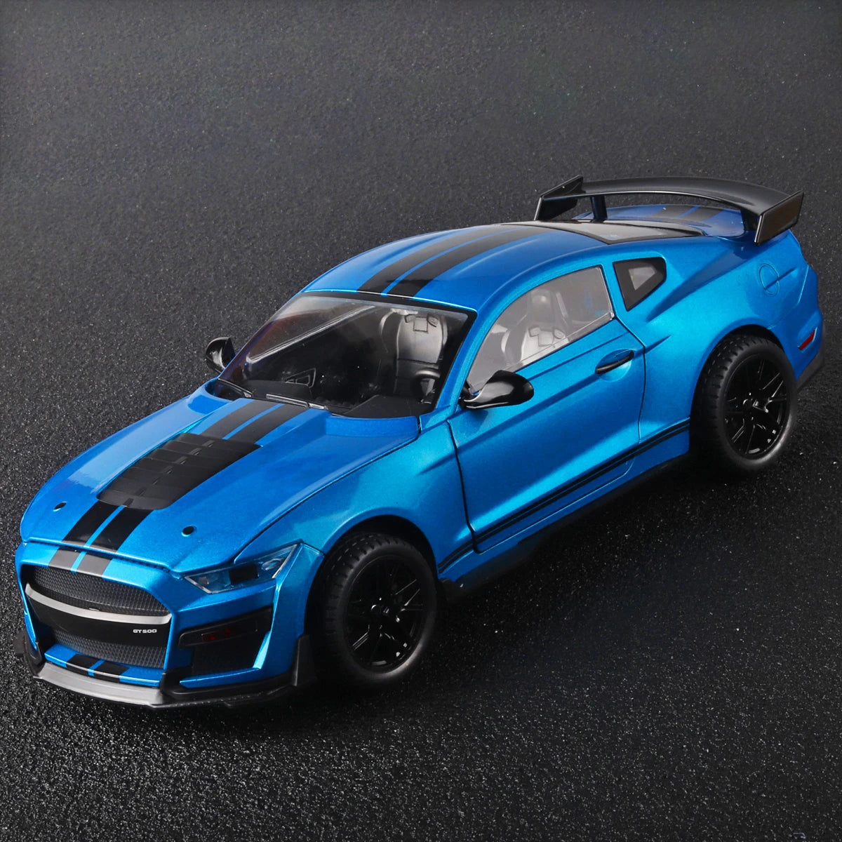 1:18 Ford Mustang GT500