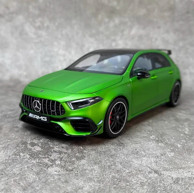 1:18 Mercedes-Benz A45 AMG