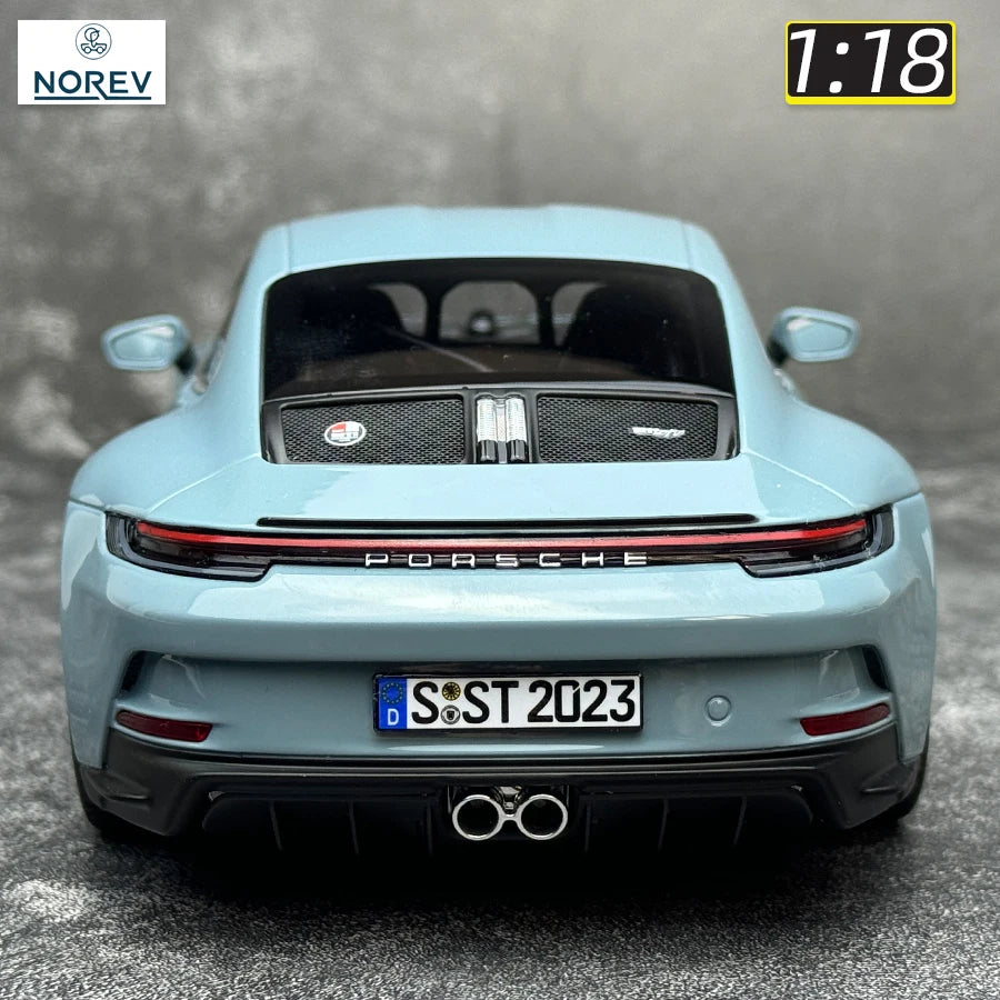 1:18 Porsche 911 S/T 2023
