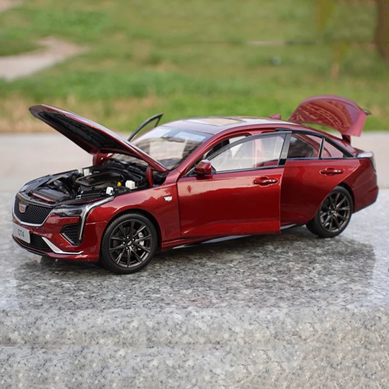 1:18 Cadillac CT4