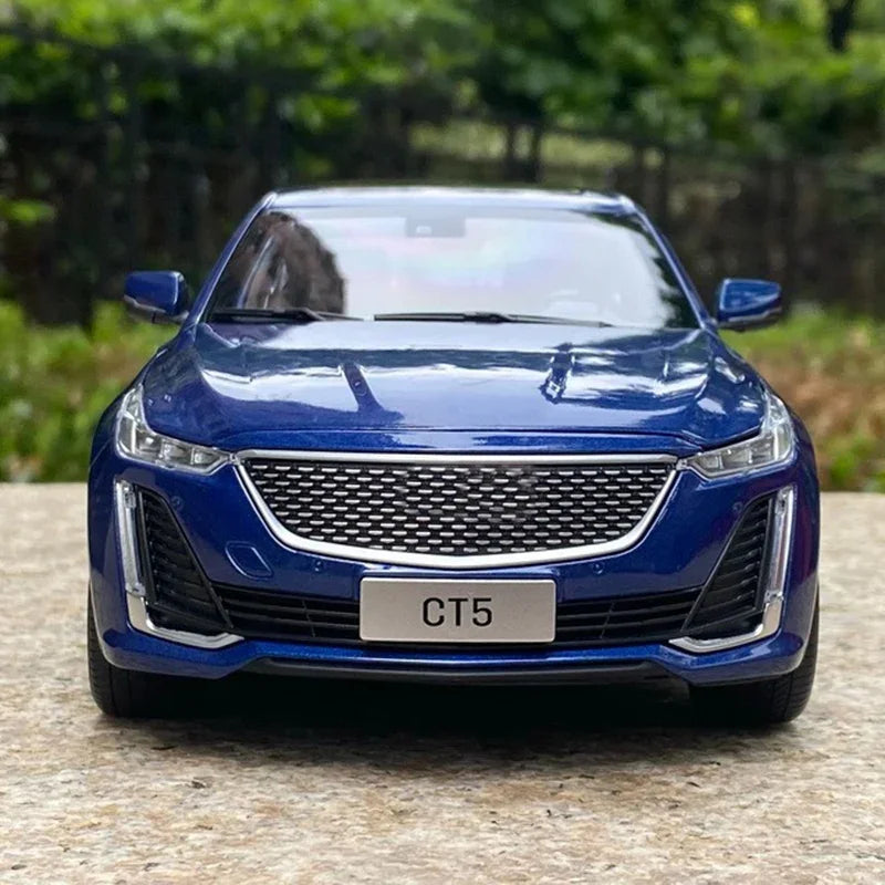 1:18 Cadillac CT5 2021