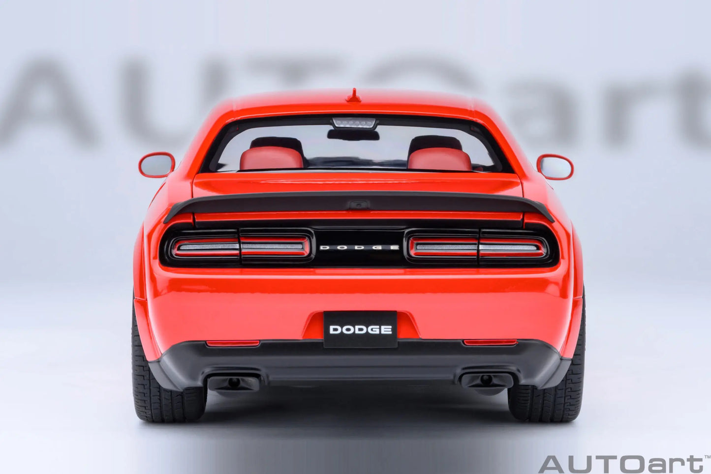 1"18 DODGE CHALLENGER SRT JAILBREAK 2022