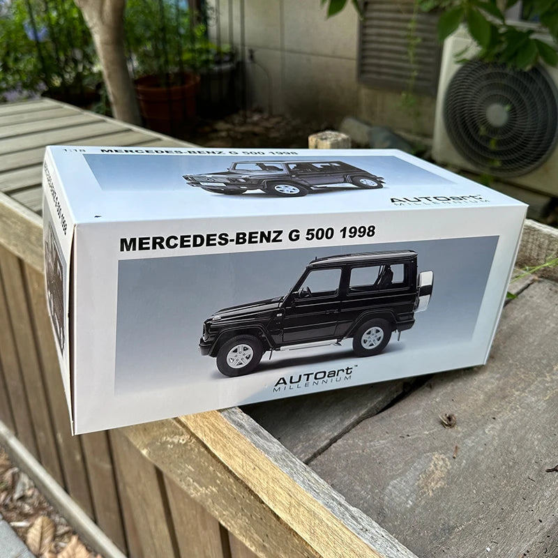 1:18 Mercedes G500 1998