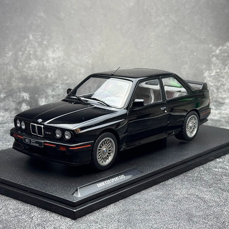 1:18 BMW M3 E30 EVO