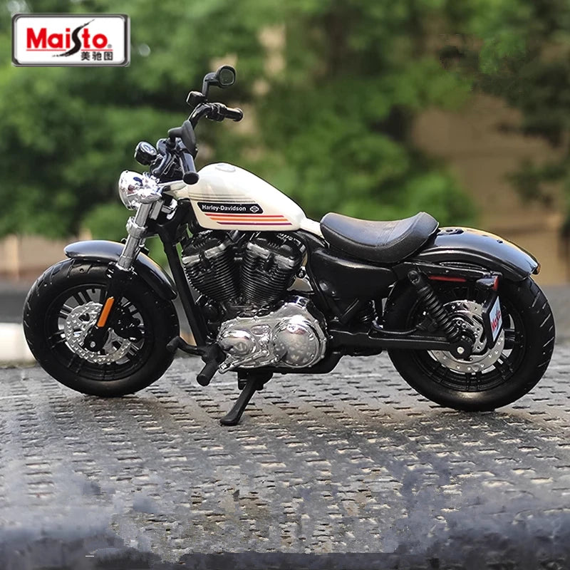 1:18 Harley Forty-Eight Special