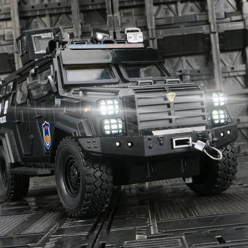 1:24 Ford F550 Sabertooth