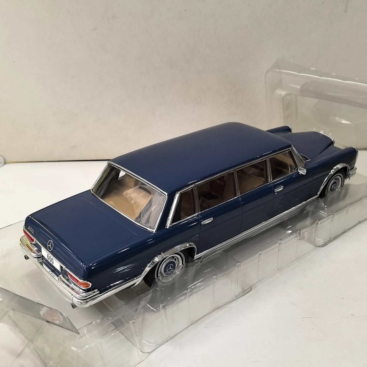 1:18 Mercedes-Benz 600 Extended