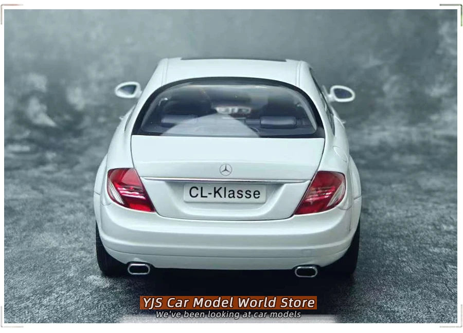 1:18 BMW M3 GTR (E46)