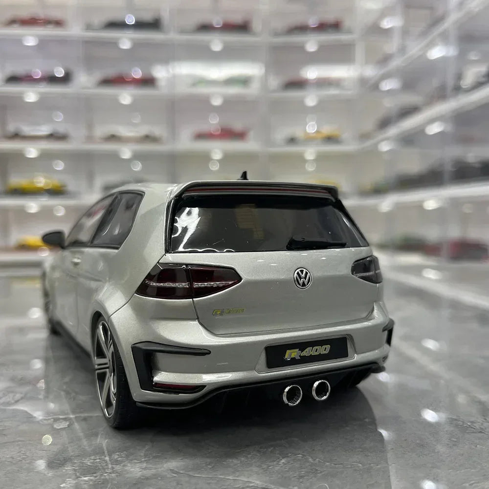 1:18 Volkswagen Golf 7th Generation A7 R400